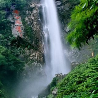 午评：氧化铝、沪锌涨超2%